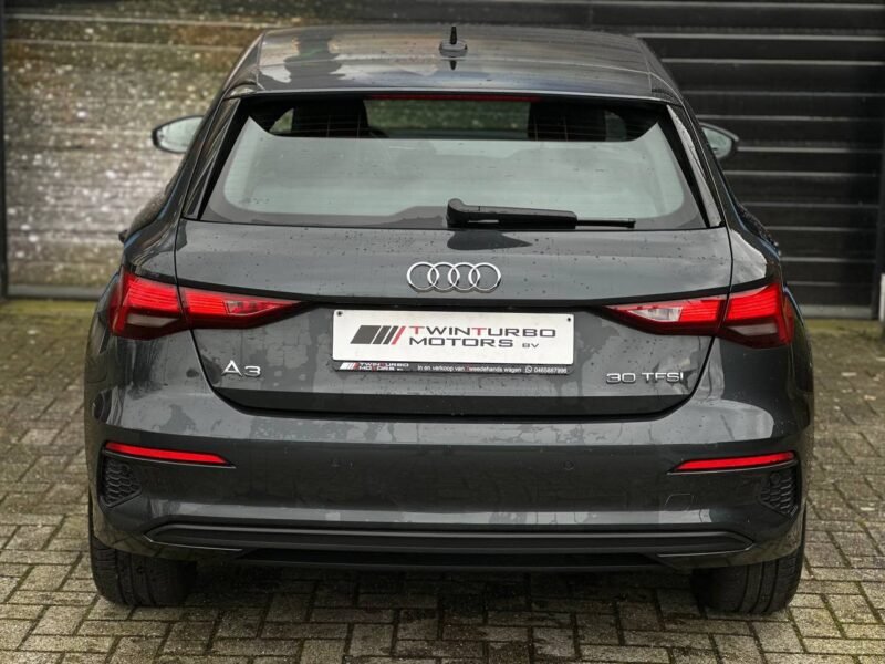 AUDI A3 10/2023 1.0 BENZINE/HYBRIDE AUTOMAAT