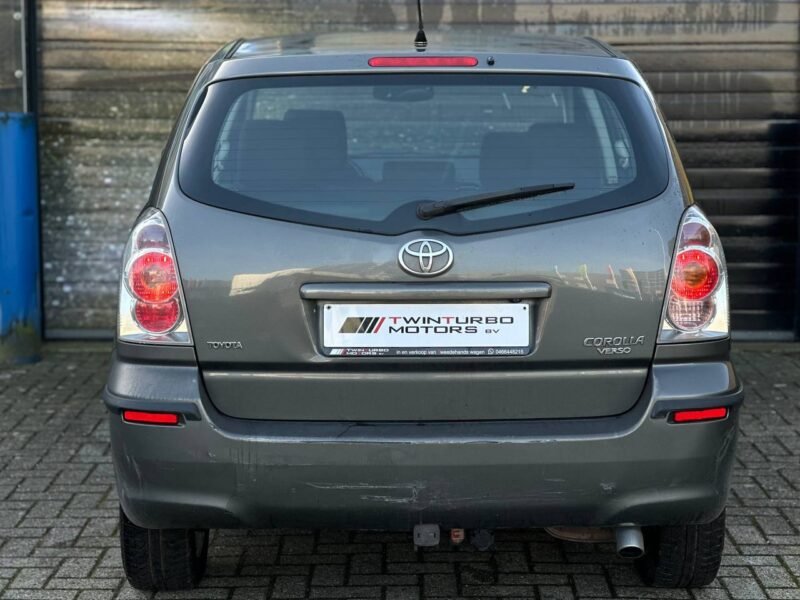 TOYOTA CORROLA VERSO 12/2004 1.8 130PK