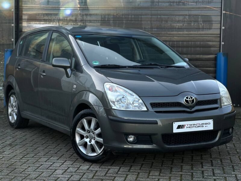 TOYOTA CORROLA VERSO 12/2004 1.8 130PK