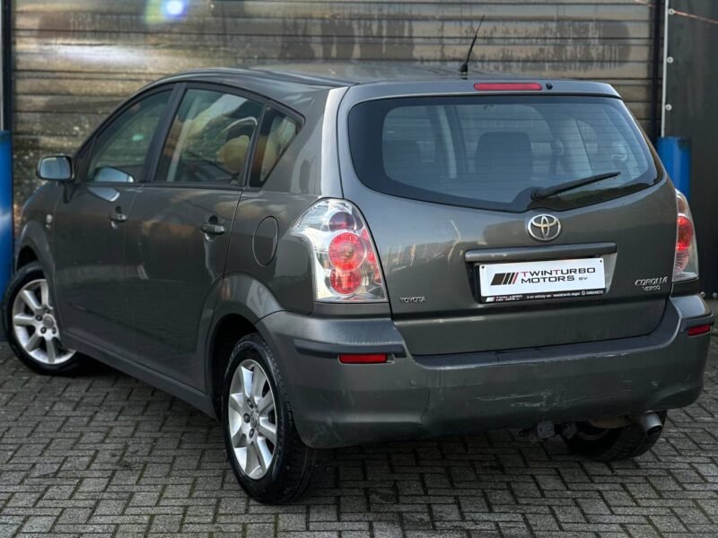 TOYOTA CORROLA VERSO 12/2004 1.8 130PK