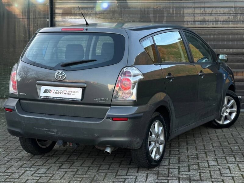 TOYOTA CORROLA VERSO 12/2004 1.8 130PK