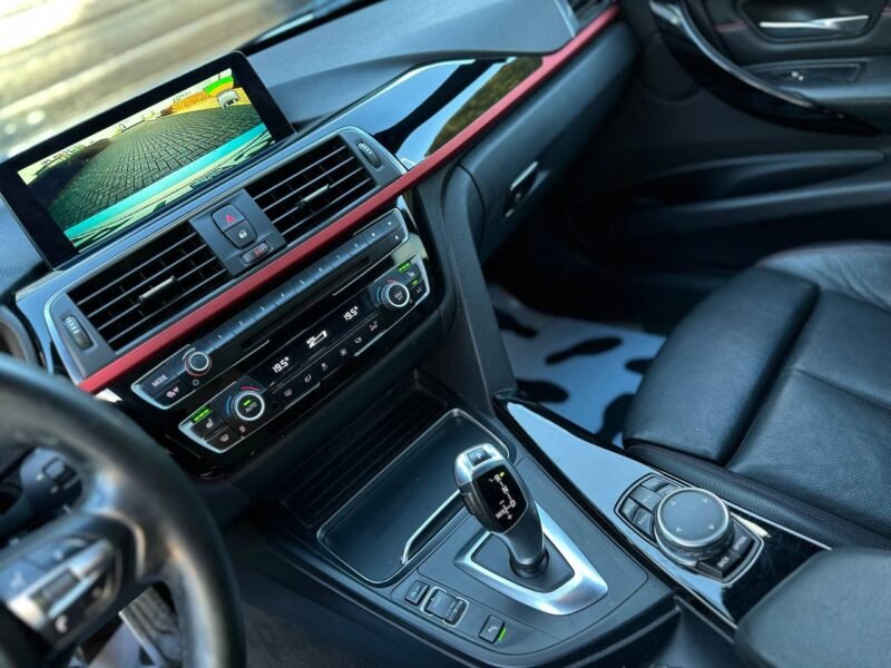 BMW 318D MPAKKET EURO6D 11/2015 DIESEL