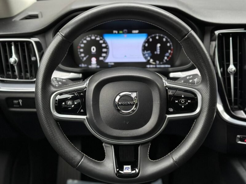 VOLVO S60 R-DESIGEN BENZINE EURO6D 310PK