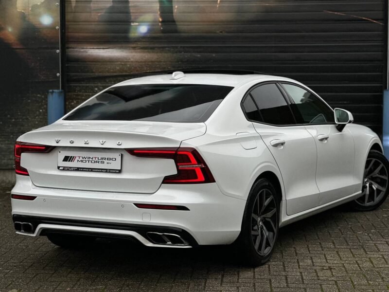 VOLVO S60 R-DESIGEN BENZINE EURO6D 310PK