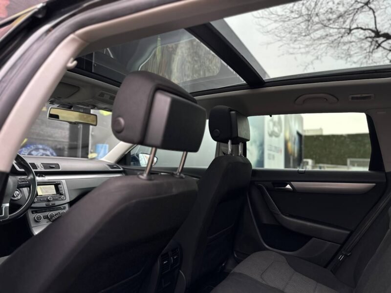 VOLKSWAGEN PASSAT 1.6 DIESEL 105PK