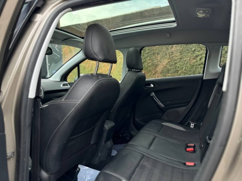 PEUGOET 2008 1.2 85PK 2015