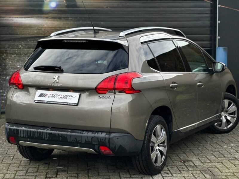 PEUGOET 2008 1.2 85PK 2015
