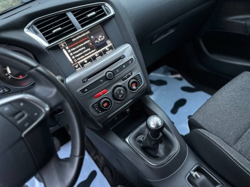 CITROEN C4 2015 BENZINE 110PK