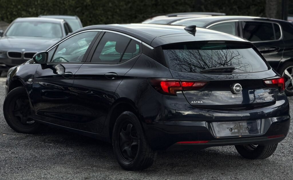 Opel Astra Benzien 2018