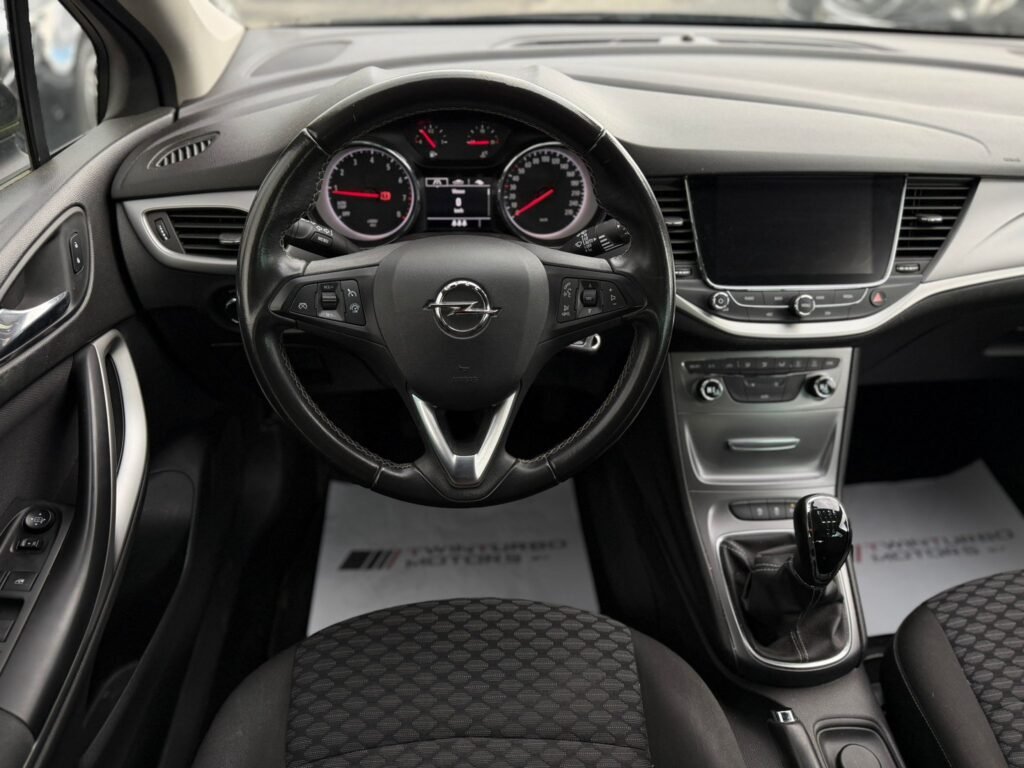 Opel Astra Benzien 2018