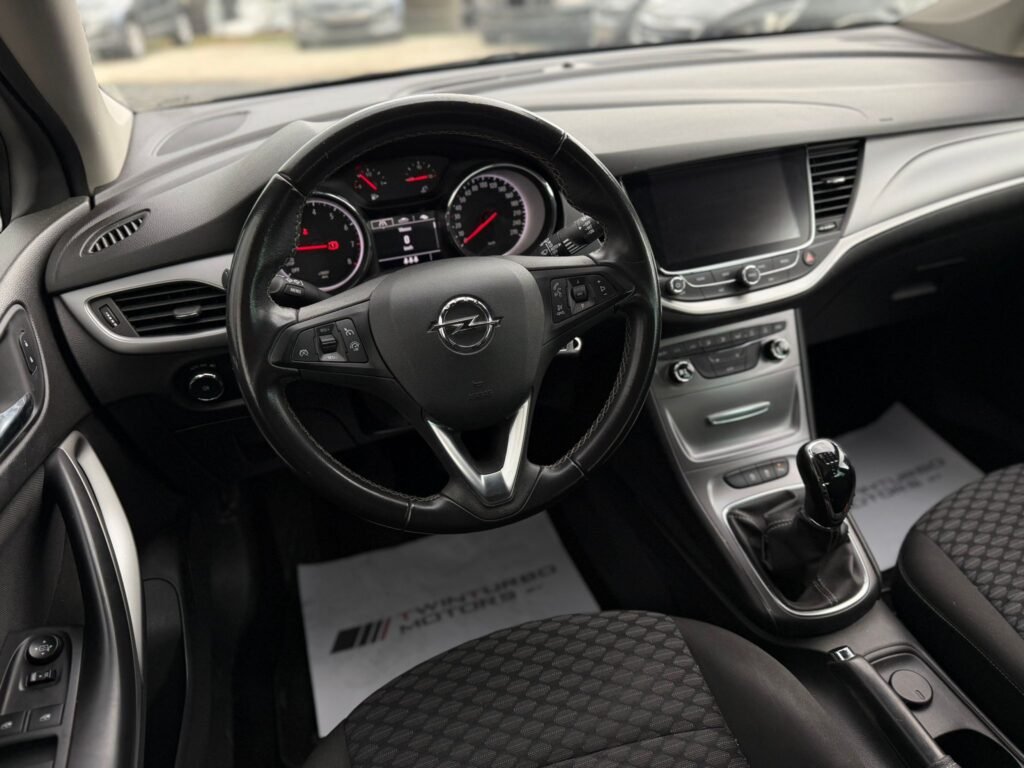 Opel Astra Benzien 2018