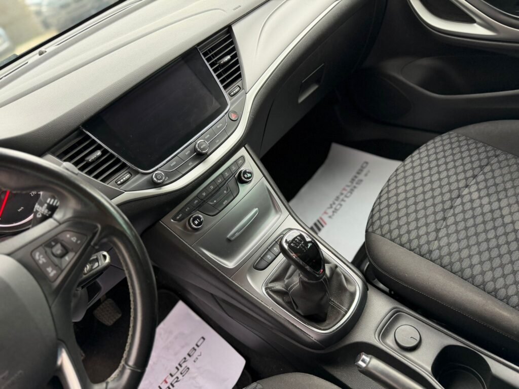 Opel Astra Benzien 2018