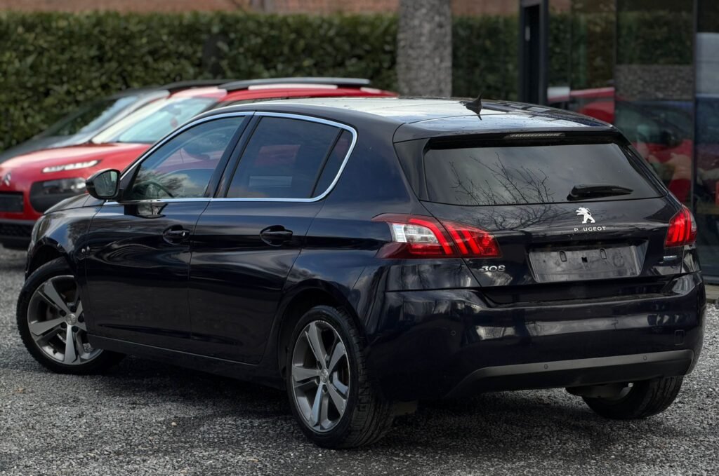 Peugeot 308 Benzien Automaat