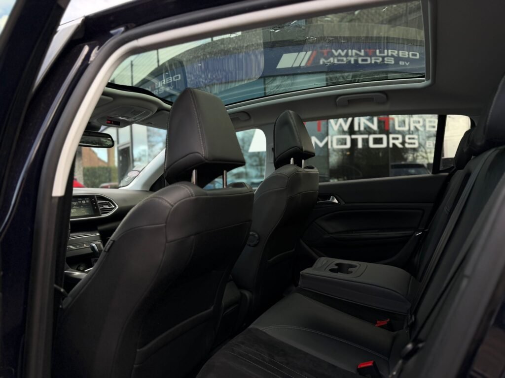 Peugeot 308 Benzien Automaat