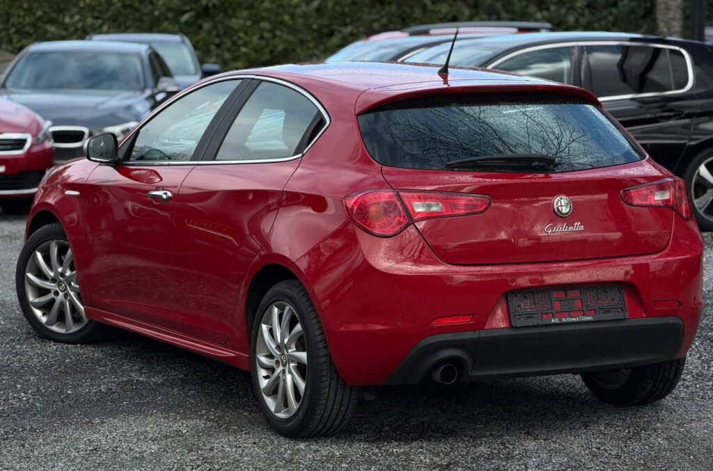 Alfa Romeo Giulietta Automaat Benzien
