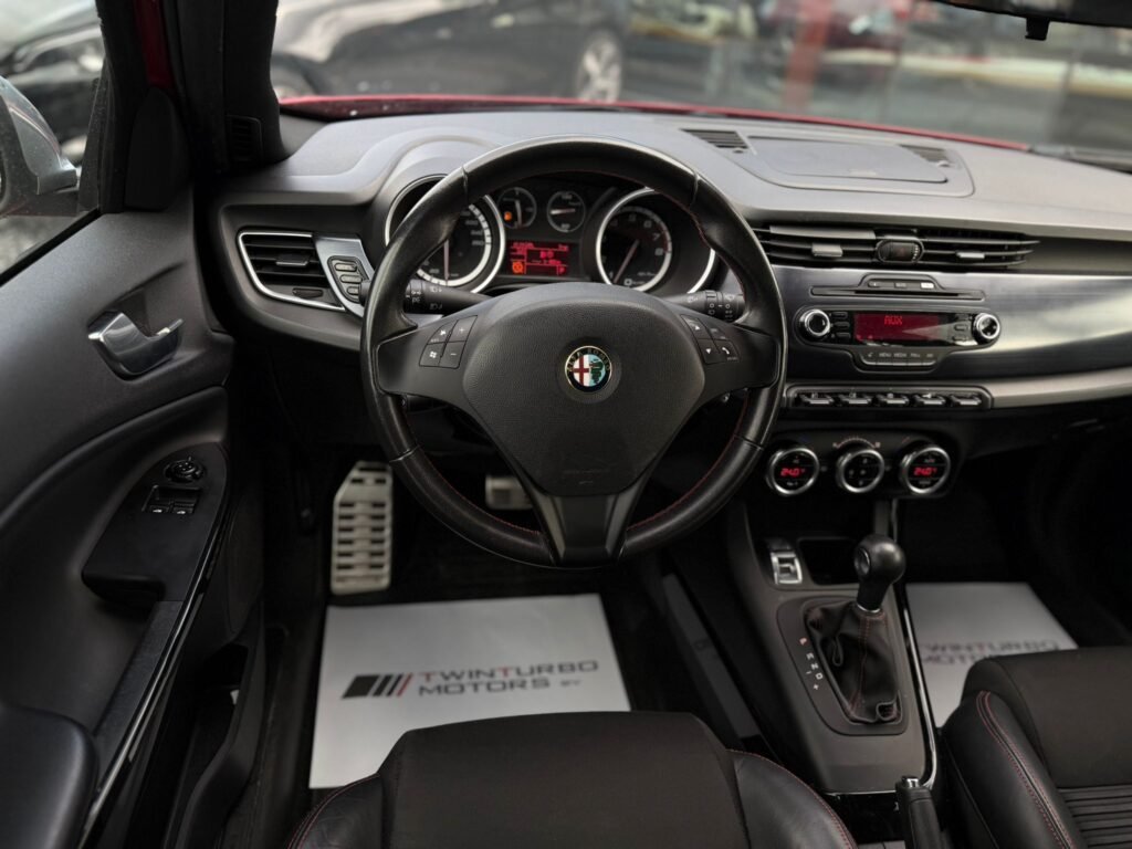 Alfa Romeo Giulietta Automaat Benzien