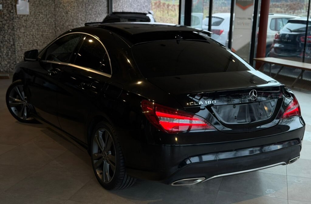 Mercedes Cla 180 Benzien Full option 2019
