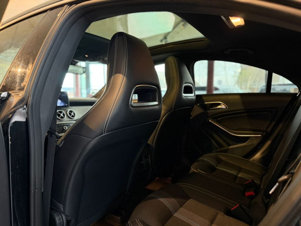 Mercedes Cla 180 Benzien Full option 2019