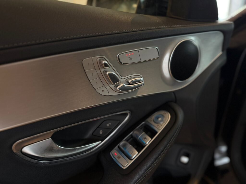 Mercedes C350e Full option