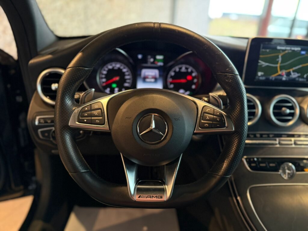 Mercedes C350e Full option