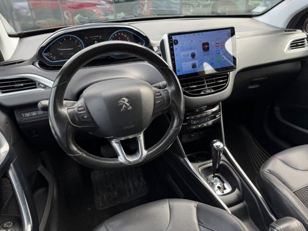 Peugeot 2008 Benzien Automaat
