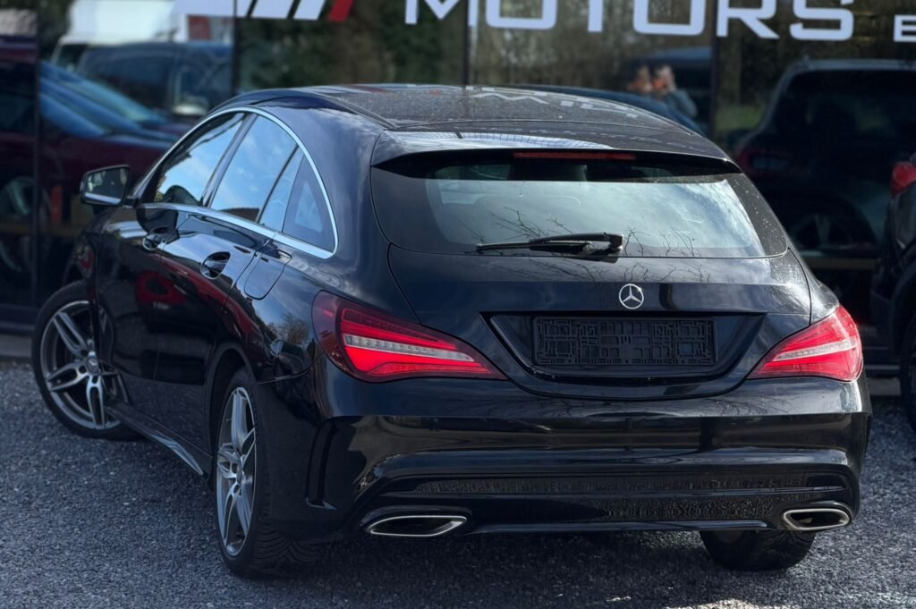 Mercedes Cla 180 AMG Benzien Automaat