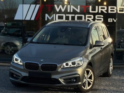Bmw 218I Benzien 7ZTP Full option