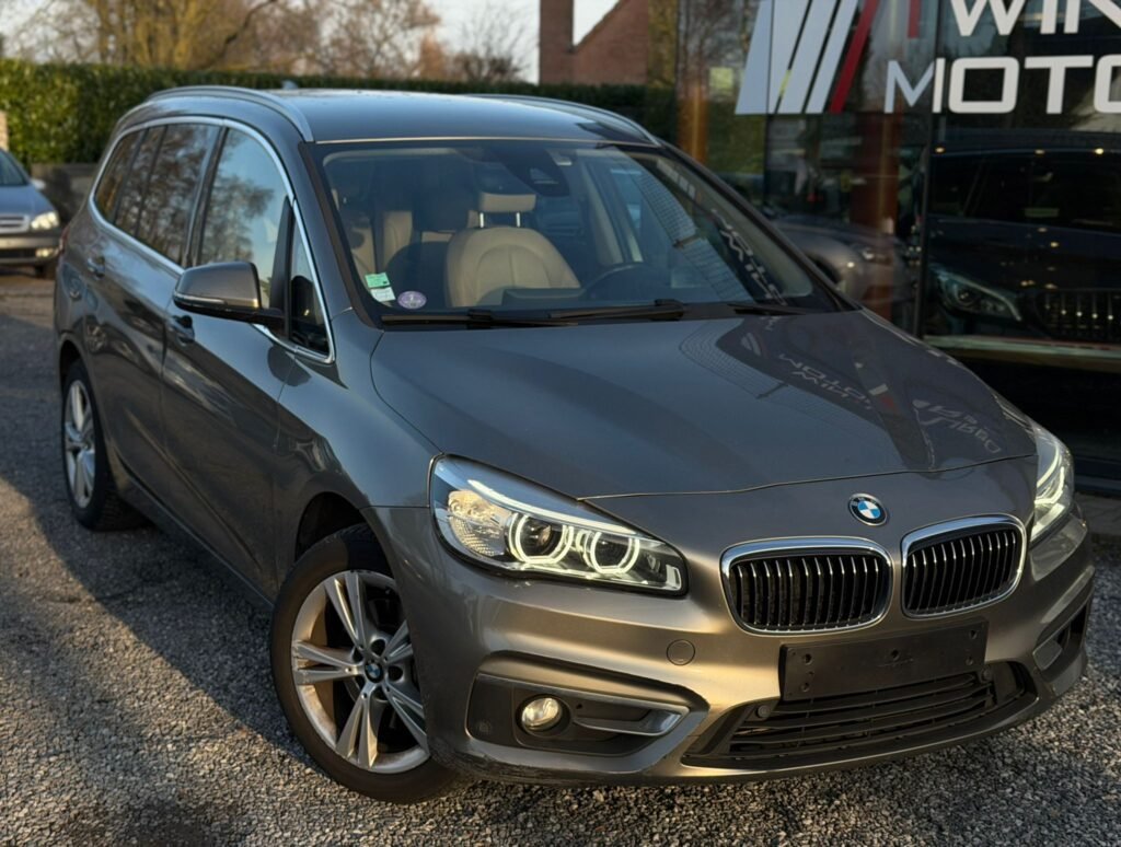 Bmw 218I Benzien 7ZTP Full option