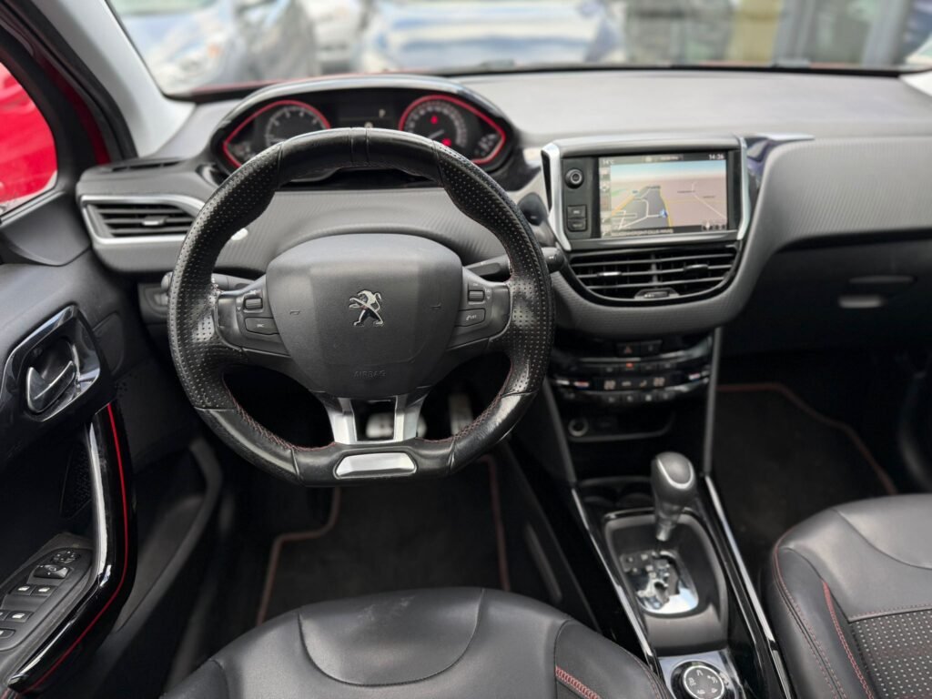Peugeot 2008 Benzien Automaat Full option