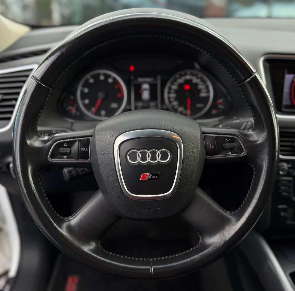 Audi Q5 quattro Benzien Automaat